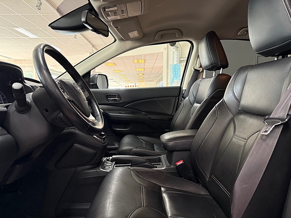 Honda CR-V 13 of 24