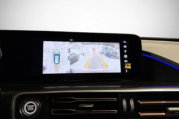 Mercedes-Benz EQC400 22 of 29