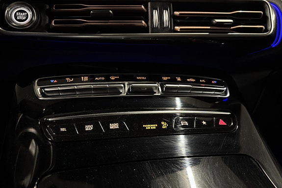 Mercedes-Benz EQC400 20 of 29