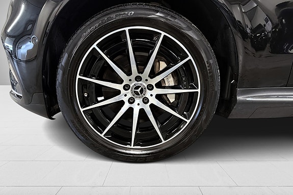 Mercedes-Benz EQC400 10 of 29