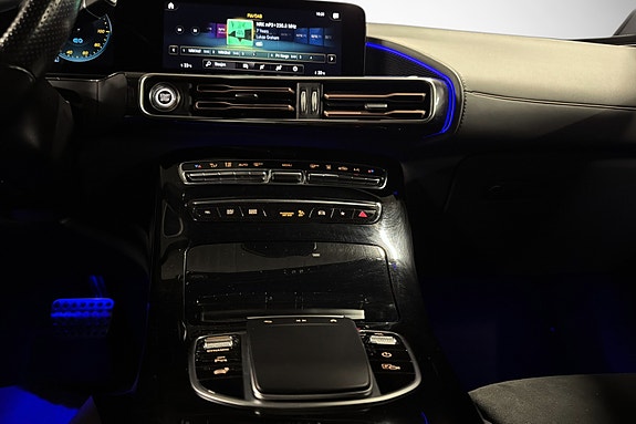 Mercedes-Benz EQC400 19 of 29