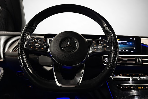 Mercedes-Benz EQC400 16 of 29