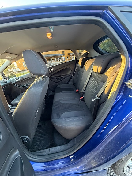 Ford Fiesta 8 of 10
