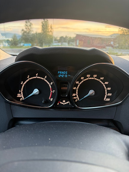 Ford Fiesta 5 of 10