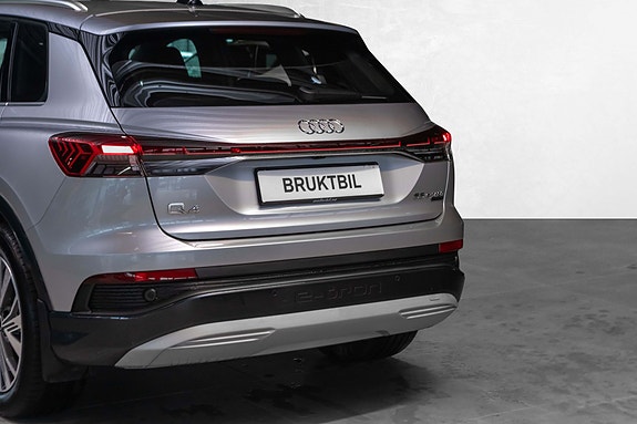 Audi Q4 e-tron 7 of 30