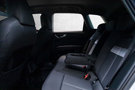 Audi Q4 e-tron 26 of 30