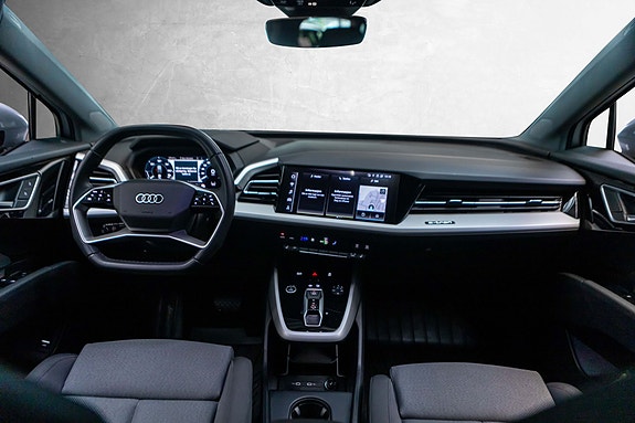 Audi Q4 e-tron 27 of 30