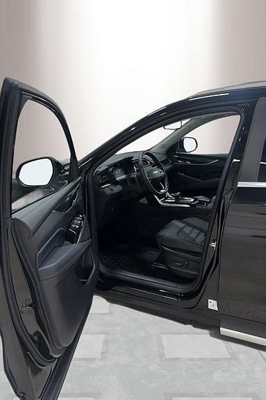 Maxus Euniq 6 7 of 14