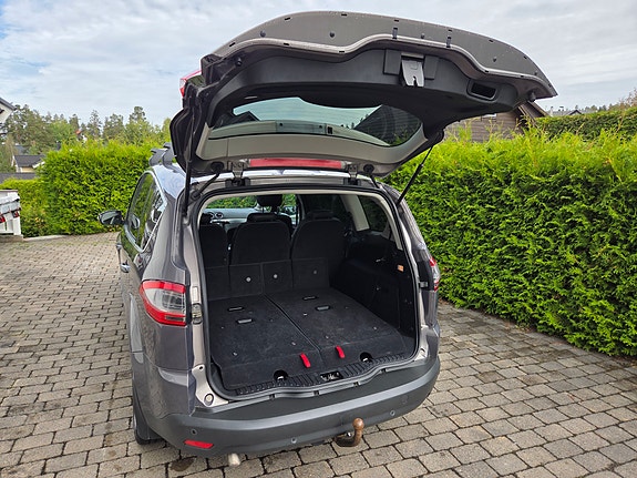 Ford S-MAX 5 of 13