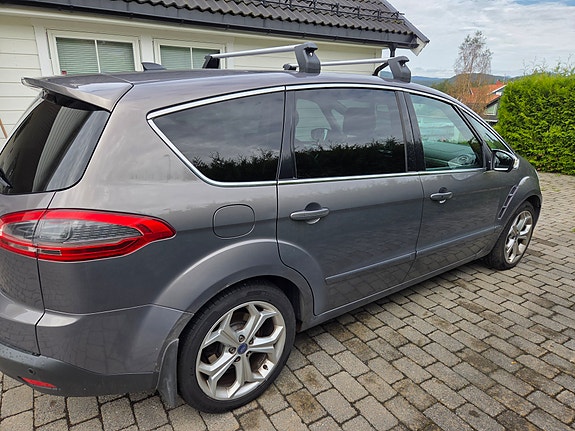 Ford S-MAX 6 of 13