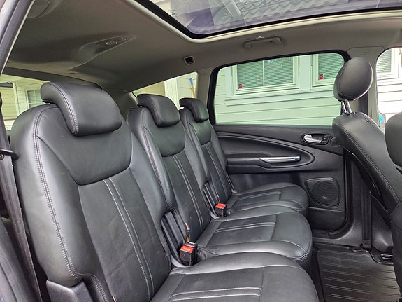 Ford S-MAX 12 of 13