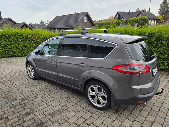 Ford S-MAX 3 of 13