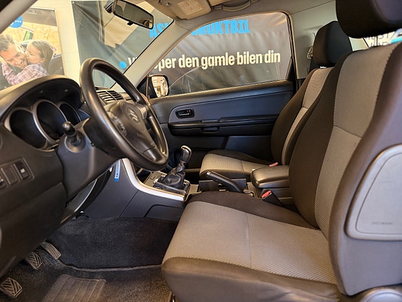 Suzuki Grand Vitara 22 of 30