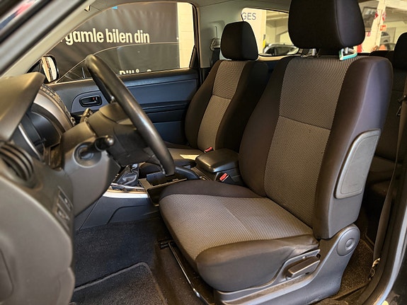 Suzuki Grand Vitara 23 of 30