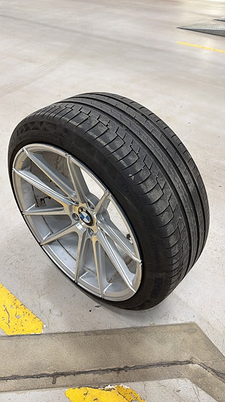 BMW 320d 15 of 27
