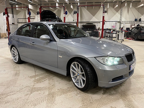 BMW 320d 25 of 27