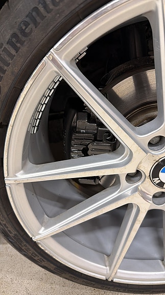 BMW 320d 14 of 27