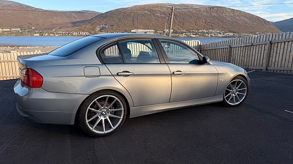 BMW 320d 4 of 27