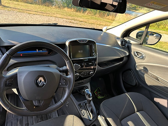 Renault Zoe 9 of 30