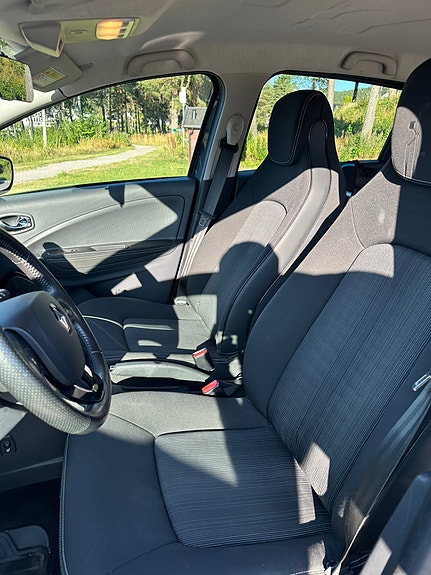 Renault Zoe 12 of 30