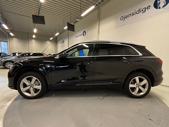 Audi e-tron 6 of 23