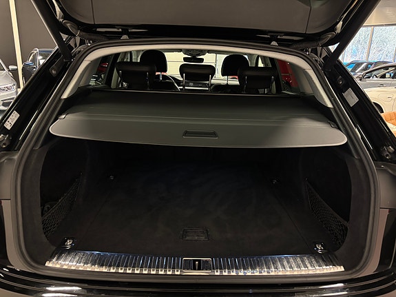 Audi e-tron 22 of 23