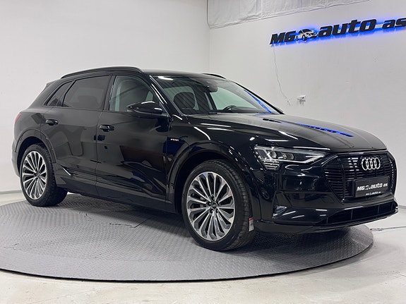 Audi e-tron 4 of 20