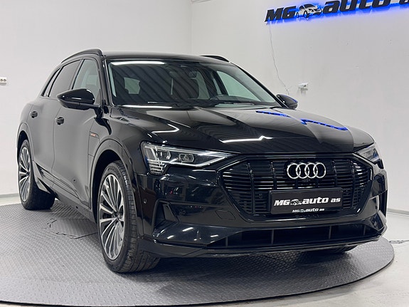 Audi e-tron 2 of 20