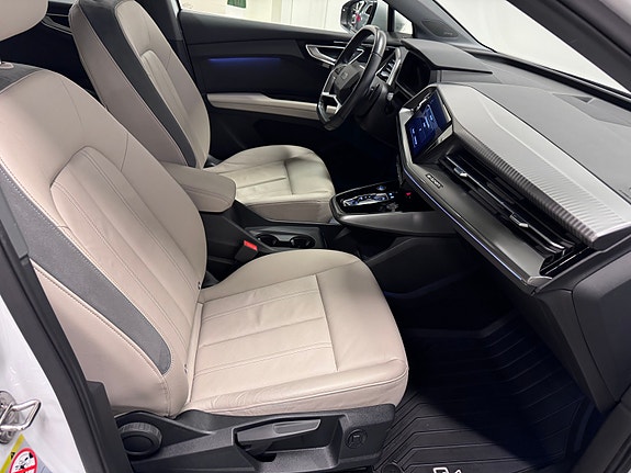 Audi Q4 e-tron 12 of 20