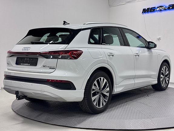 Audi Q4 e-tron 4 of 20