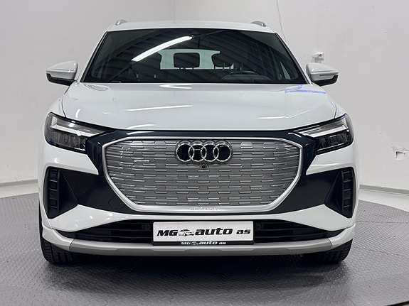 Audi Q4 e-tron 9 of 20