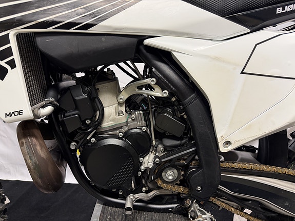 KTM SX 300 4 of 6