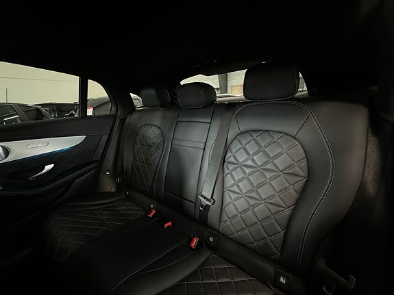 Mercedes-Benz GLC63 23 of 30