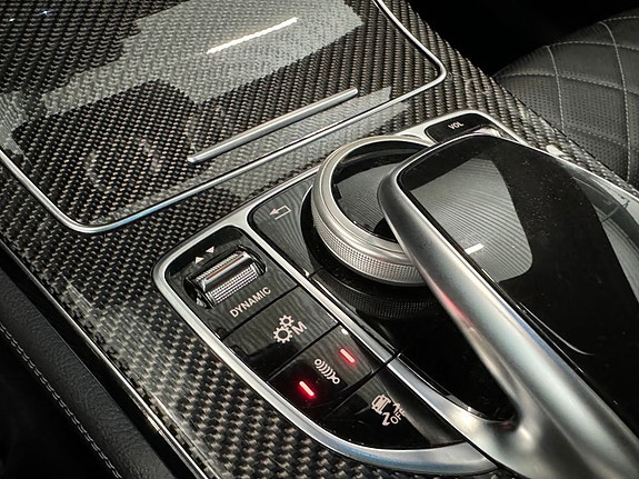 Mercedes-Benz GLC63 30 of 30