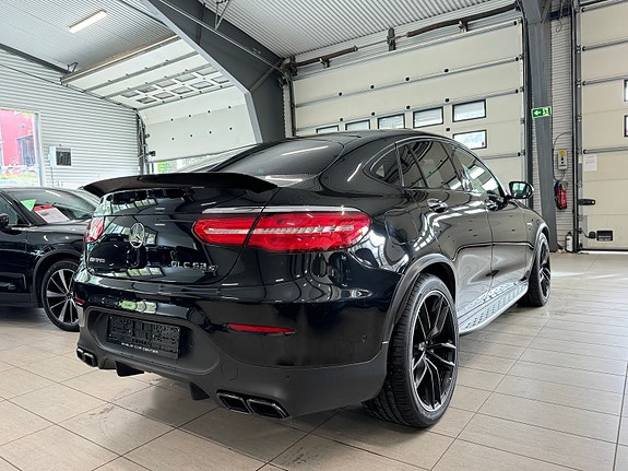 Mercedes-Benz GLC63 10 of 30