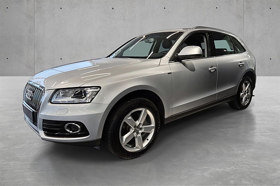 Audi Q5 2 of 22
