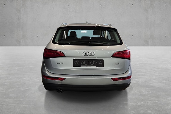 Audi Q5 6 of 22