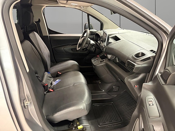 Toyota Proace City 23 of 23