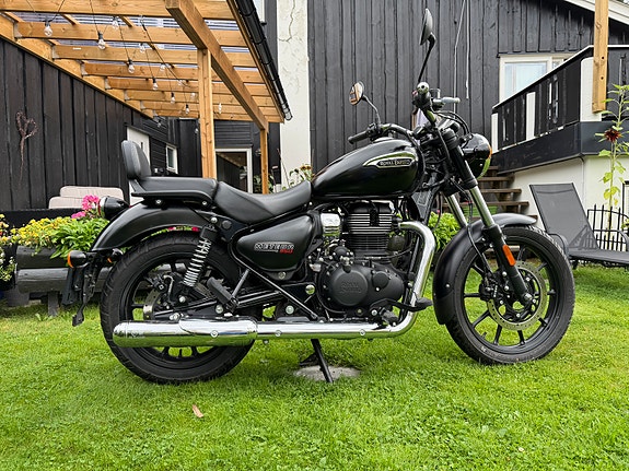 Royal Enfield Meteor 350 8 of 10