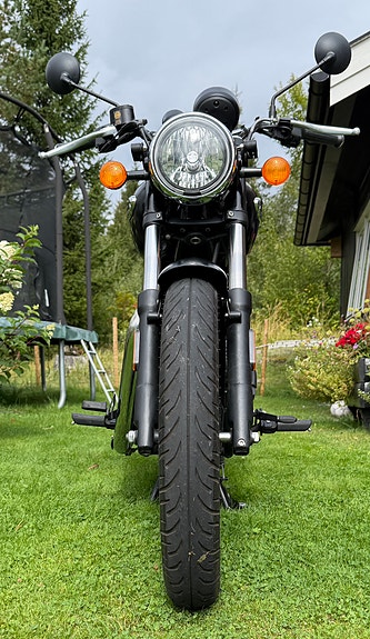 Royal Enfield Meteor 350 5 of 10