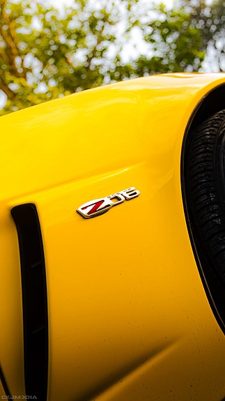Chevrolet Corvette 9 of 30