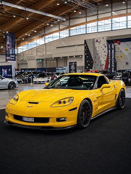 Chevrolet Corvette 15 of 30