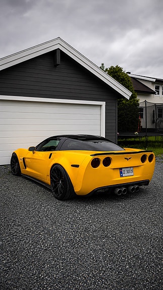 Chevrolet Corvette 21 of 30