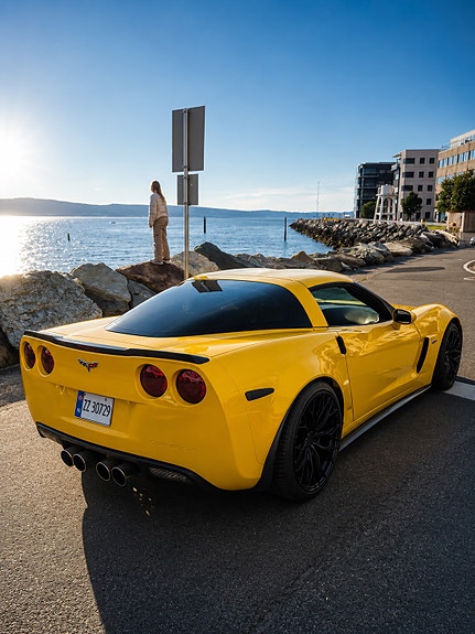 Chevrolet Corvette 2 of 30