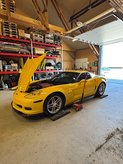 Chevrolet Corvette 25 of 30