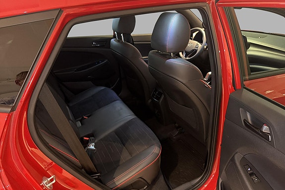 Hyundai Tucson 16 of 25