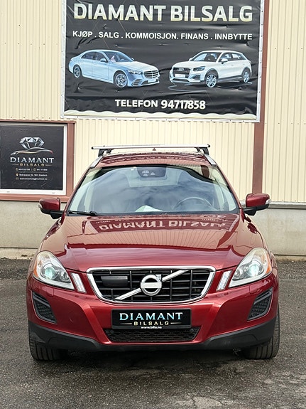 Volvo XC60 2 of 30