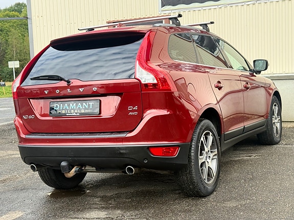 Volvo XC60 8 of 30