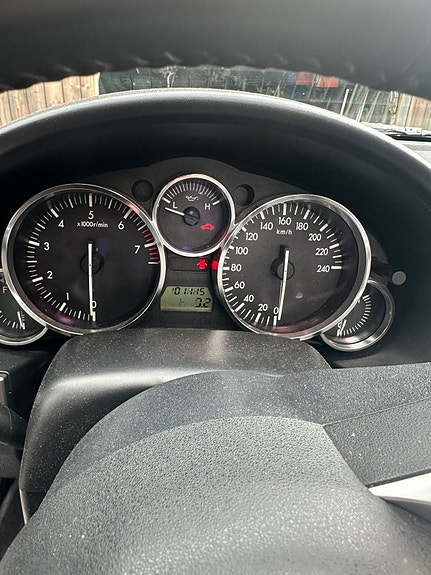 Mazda MX-5 7 of 11
