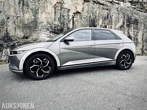 Hyundai Ioniq 5 14 of 30